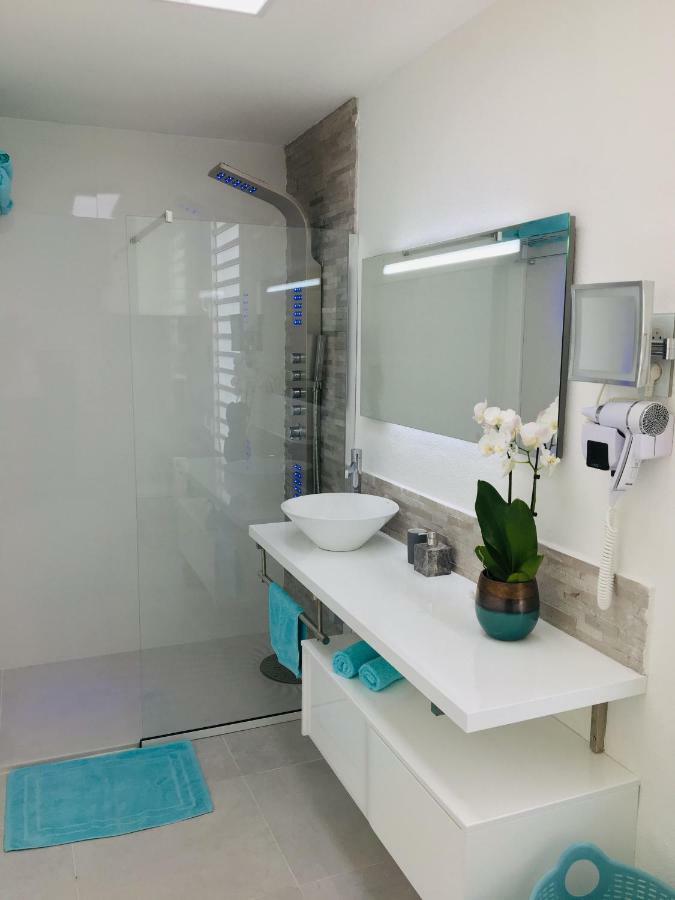 Studio Cozy Melissa Elegance - Guadeloupe , Le Gosier , Dampierre - Avec Pleine Vue Mer - Ocean A 180 Degres Exteriör bild